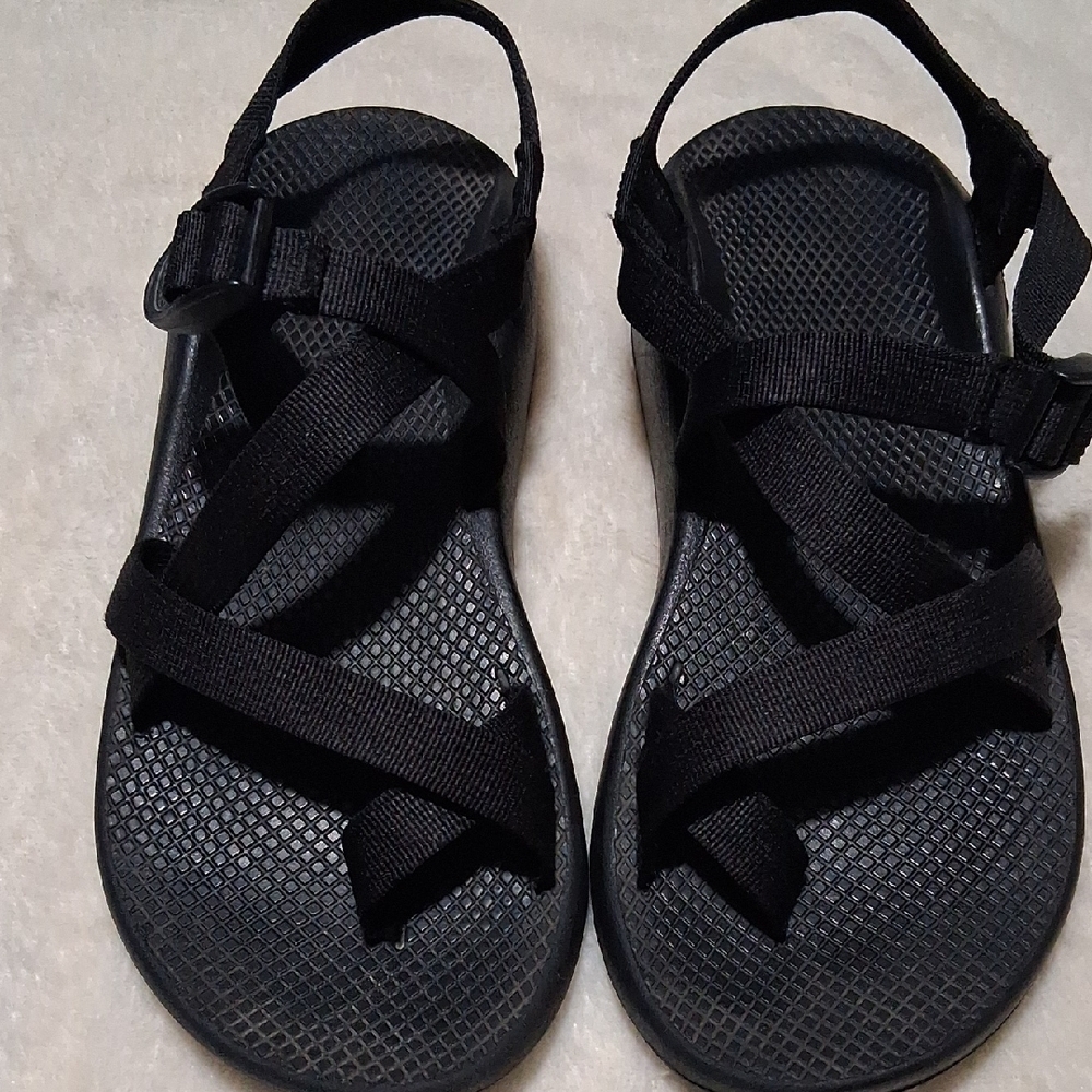 Chaco Black Men's Sandals - Picture 1 of 9